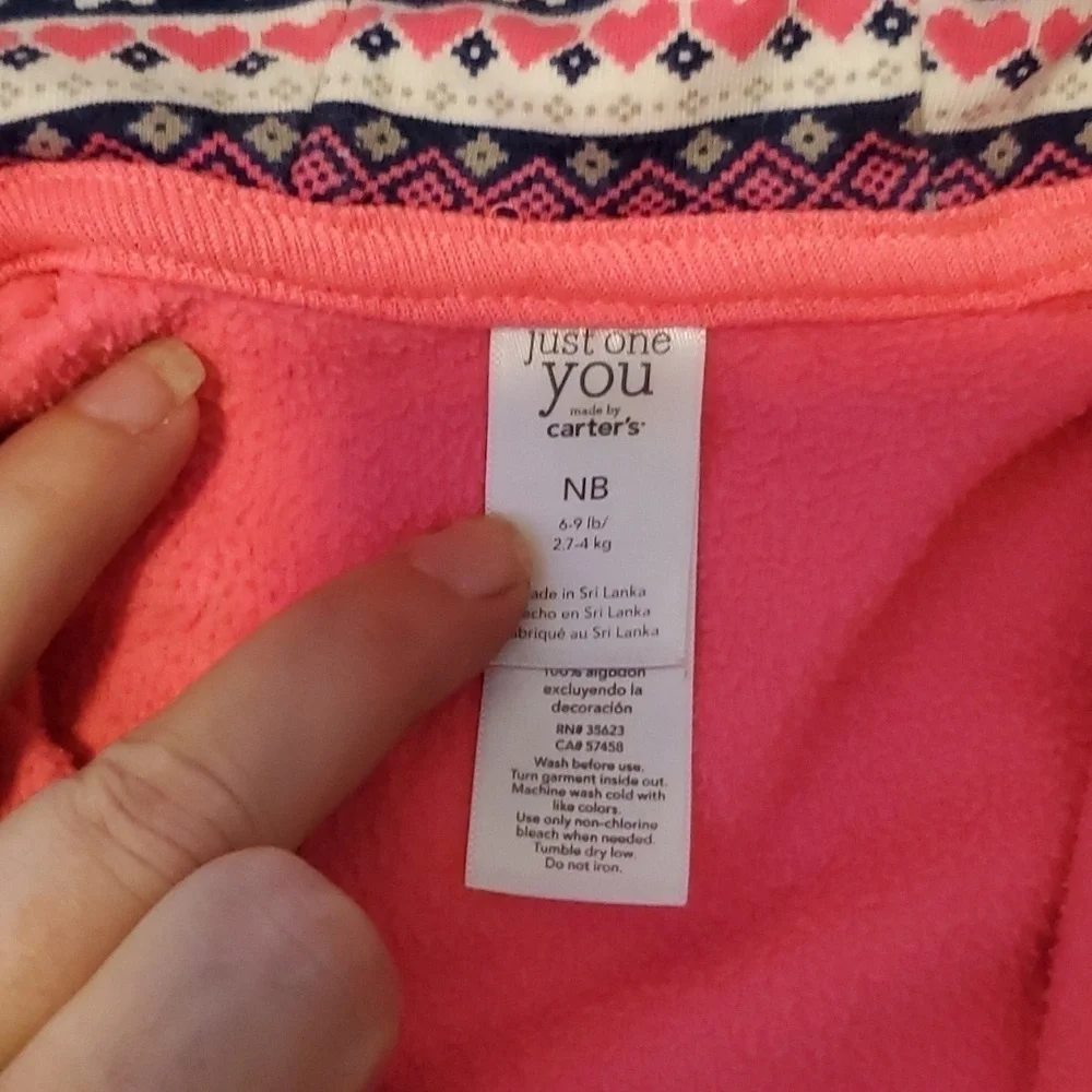 🐻    Carter's jacket size Newborn